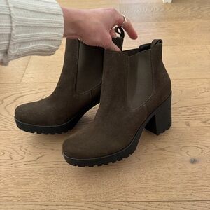 Little Burgundy Women's moss Green Suede Platform Chelsea Booties